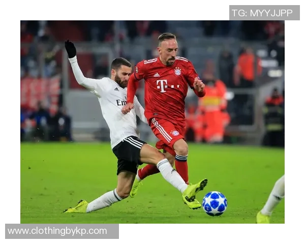 足总杯激战：拜仁逆转本菲卡上演惊心动魄的帽子戏法盛宴