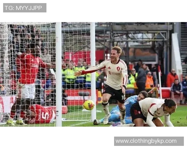 中超精彩对决利物浦与国米战平绝杀瞬间引发全场热议数据分析揭示关键因素 中超精彩对决利物浦与国米战平绝杀瞬间引发全场热议数据分析揭示关键因素