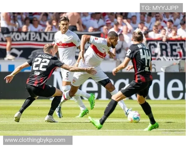 德甲精彩对决莱比锡逆转本菲卡神奇扑救点燃全场热情与转会传闻 德甲精彩对决莱比锡逆转本菲卡神奇扑救点燃全场热情与转会传闻