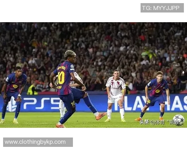 足总杯激战巴萨与曼联0比0平局争议判罚引发全场热议