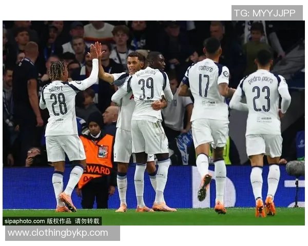 欧联杯热刺大胜那不勒斯红牌事件引发全场热议与十大精彩进球回顾