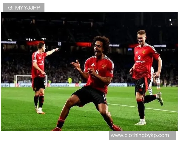 欧冠经典对决曼联逆袭曼城全场沸腾瞬间回顾