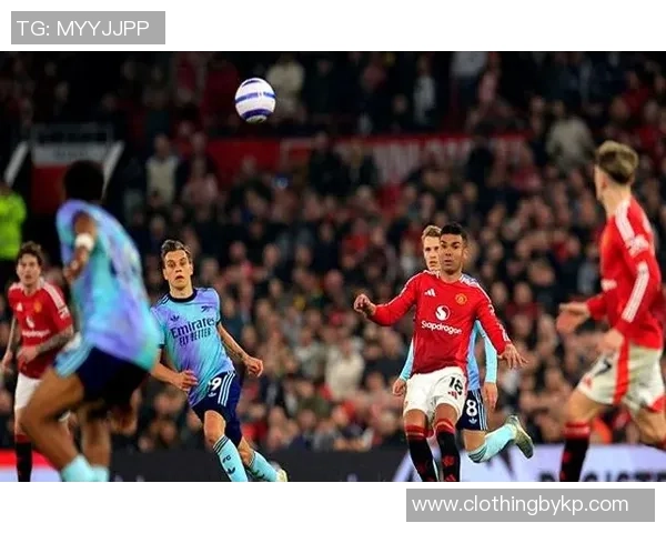 英超经典对决曼联逆转皇马3-2全场沸腾数据分析揭示精彩瞬间